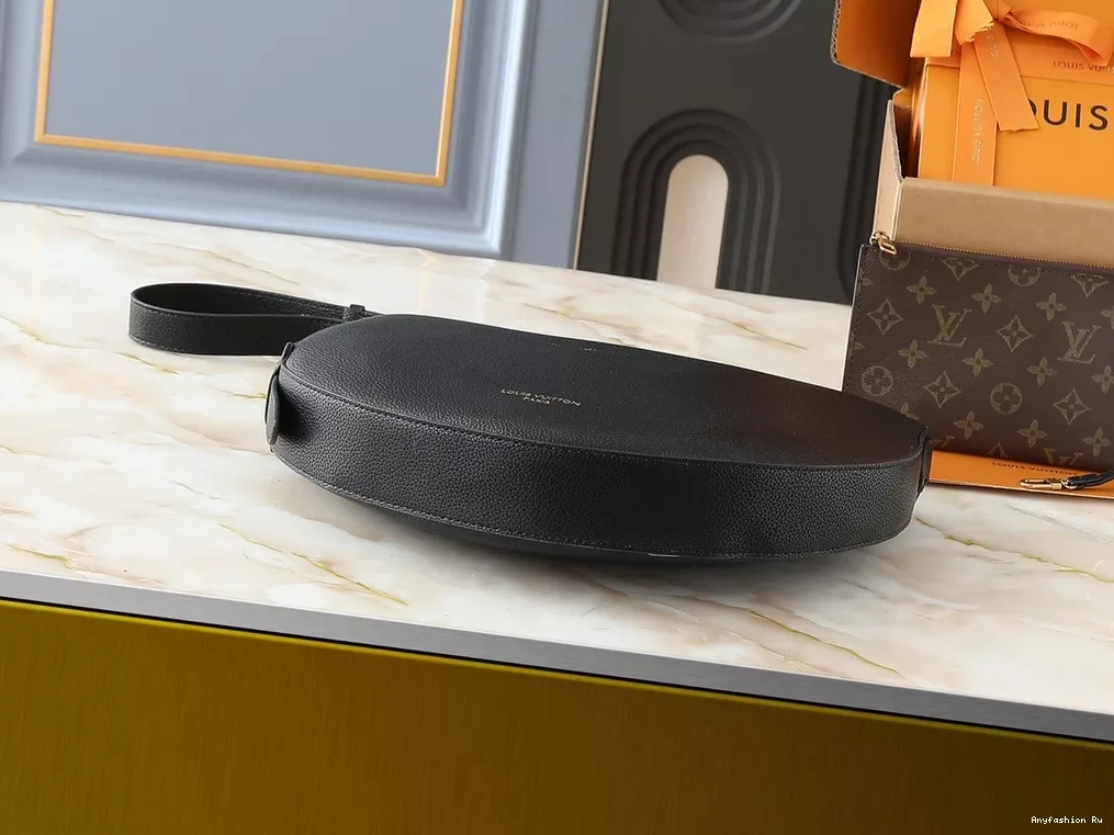 Messenger Louis Women AllSeason 180 For Bags Vuitton 1220